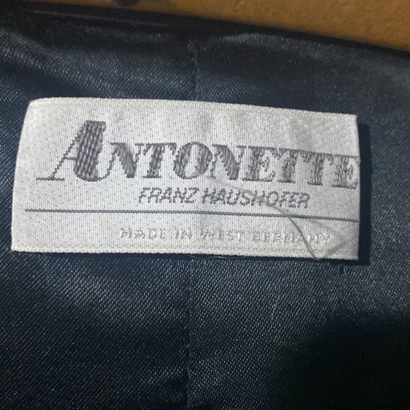 Black wool swing coat made in Italy - Picture 2 of 5